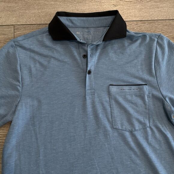Travis Mathew Heater Golf Polo Mens Small Blue Featherweight Preppy Casual NWT - Picture 2 of 6